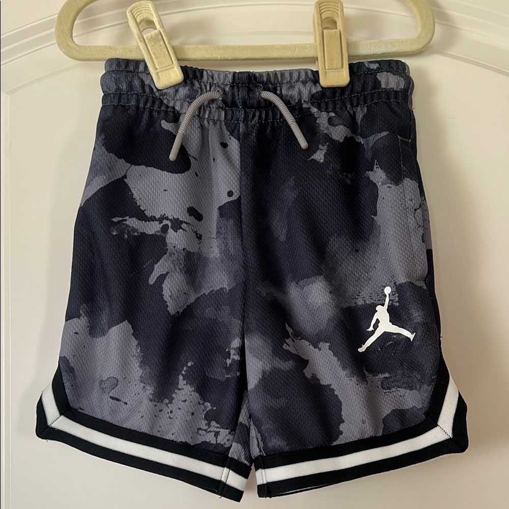Jordan | (4-5Y) Toddler Boy Black and Gray Camouflage Basketball Shorts